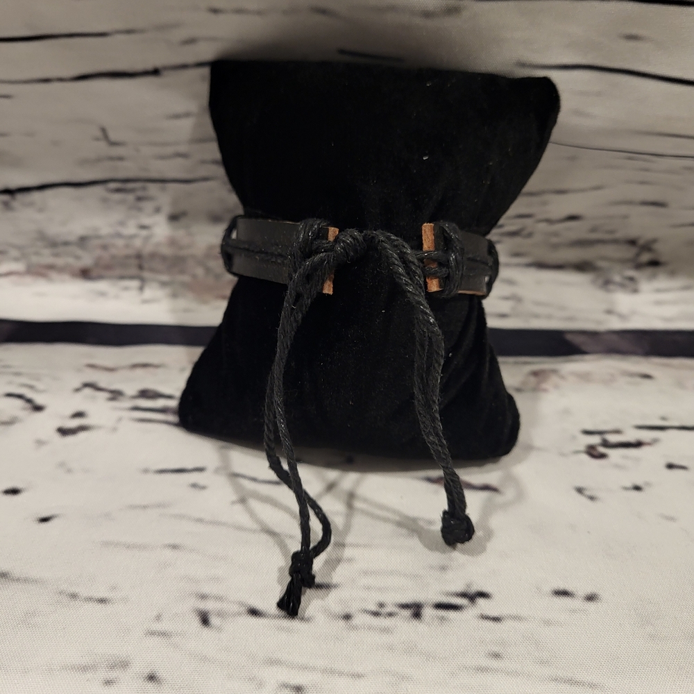 New Unisex Handmade Leather Camera Bracelets - Picture 5 of 5